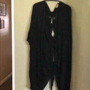 Anama black vest ( like new )